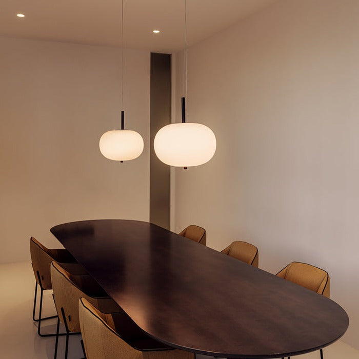 LedsC4 Ilargi Lámpara de techo colgante bola LED madera oscura y opal Ø320 00-6455-92-F9