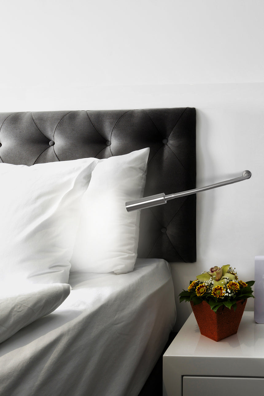 LedsC4 Aplique de pared luz de lectura Tip LED 3000K Touch Dimming Níquel Satinado 05-5296-81-81