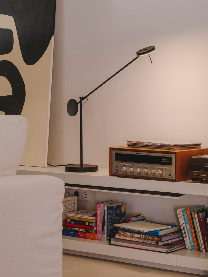 LedsC4 Invisible Table Lamp LED Touch dimmable black 10-7385-05-05