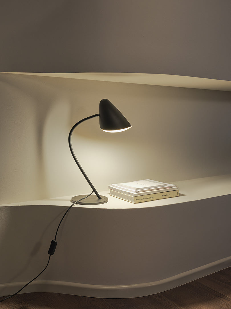 LedsC4 Sobremesa Organic E27 15 Negro 771Lm 10-7582-05-05