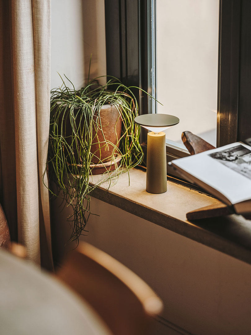 LedsC4 Sobremesa Cocktail LED Touch regulable gris Oliva 10-8327-EX-EX