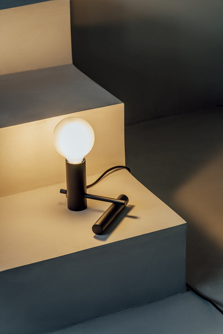LedsC4 Nude Tiny Ball Table Lamp E27 15 Black 10-8516-05-05