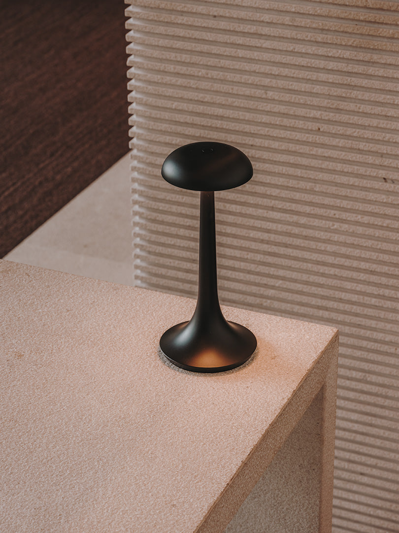 LedsC4 Sobremesa Portobello LED 2.1 Blanco Cálido - 2700K Touch Dimming Negro 137Lm 10-A001-05-05