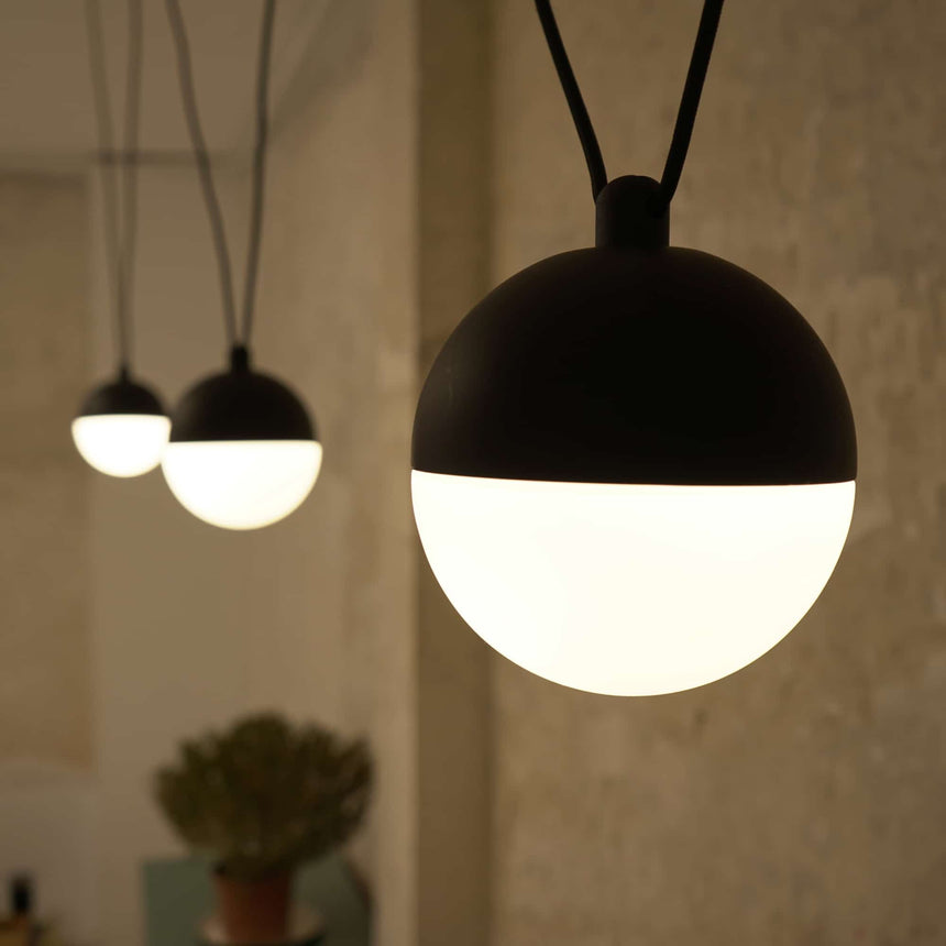 Sulion Eclipse Lámpara de techo de 3 bolas de yeso negro y vidrio ECLIPSE 200885