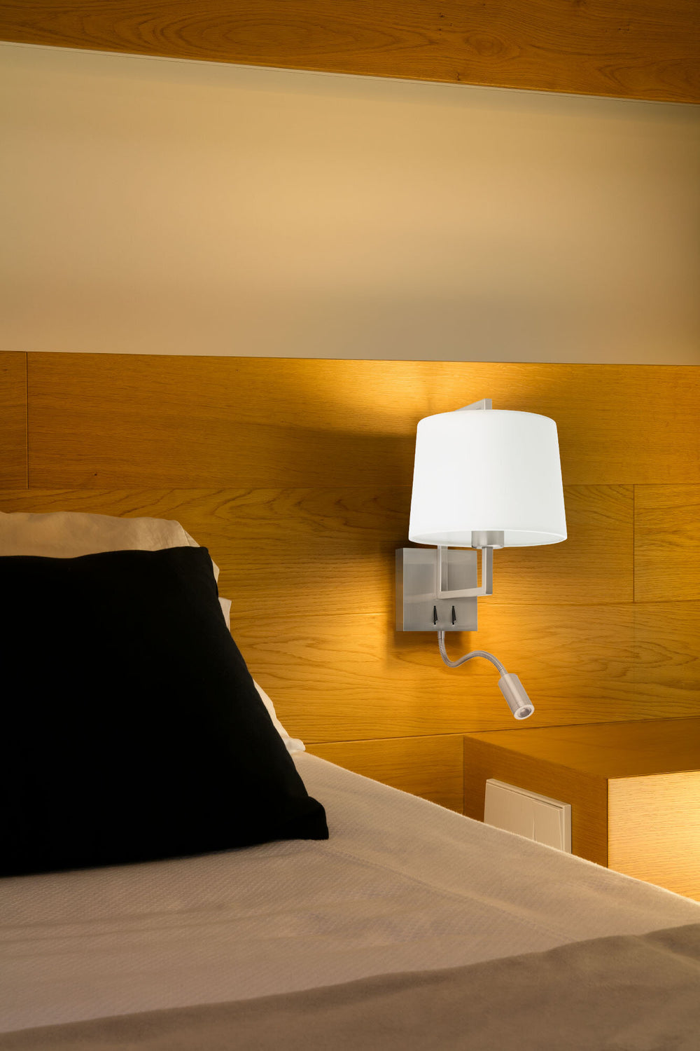 Faro FRAME Matt nickel/white wall lamp with LED reader 20172-01