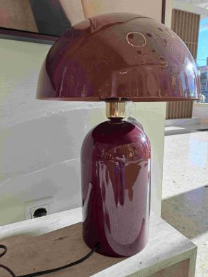 Lámpara de sobremesa burdeos metal Camacho 67730