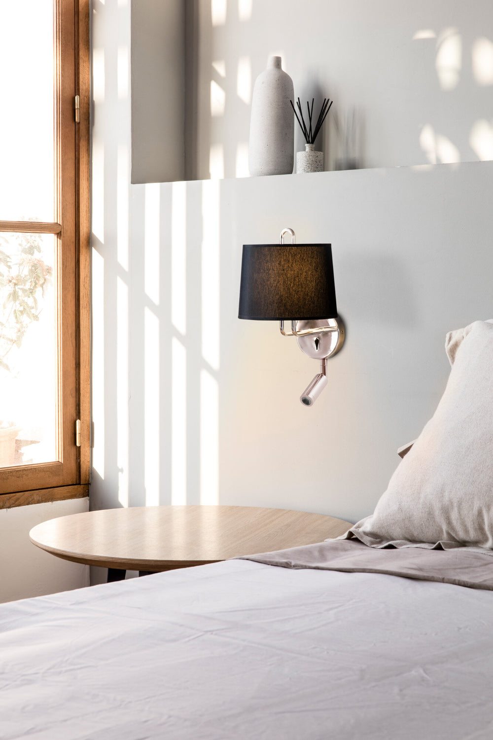 Faro MONTREAL Wall lamp with reader chrome/black 24033-03