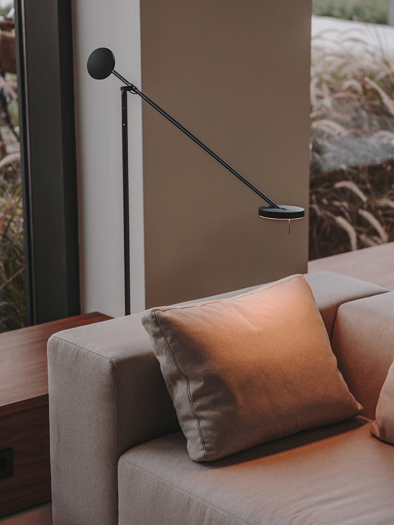 LedsC4 Invisible LED Floor Lamp Warm White Black 25-5693-05-05