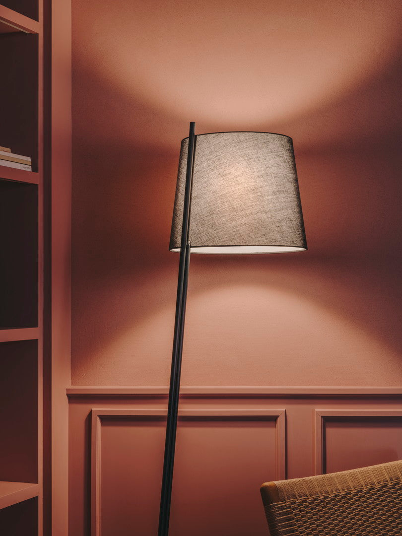 LedsC4 Pie de salón Clip E27 15 negro 25-8540-05-82