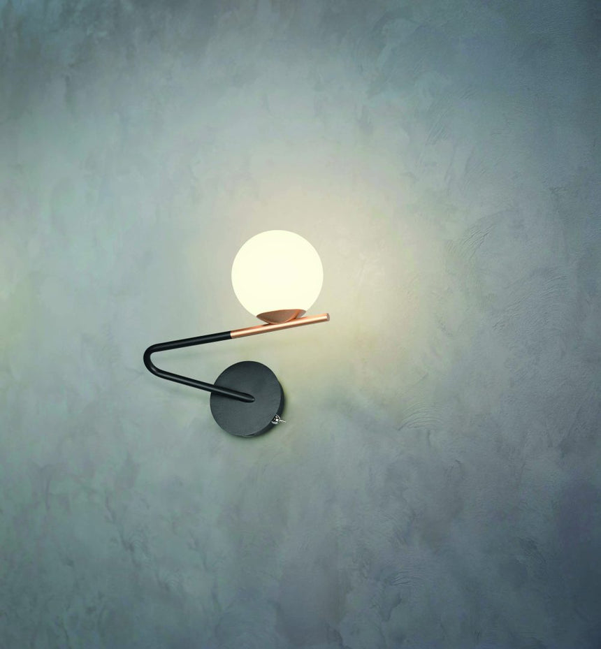 Aplique de pared Trio Flaming LED negro y dorado 3000K 268970180