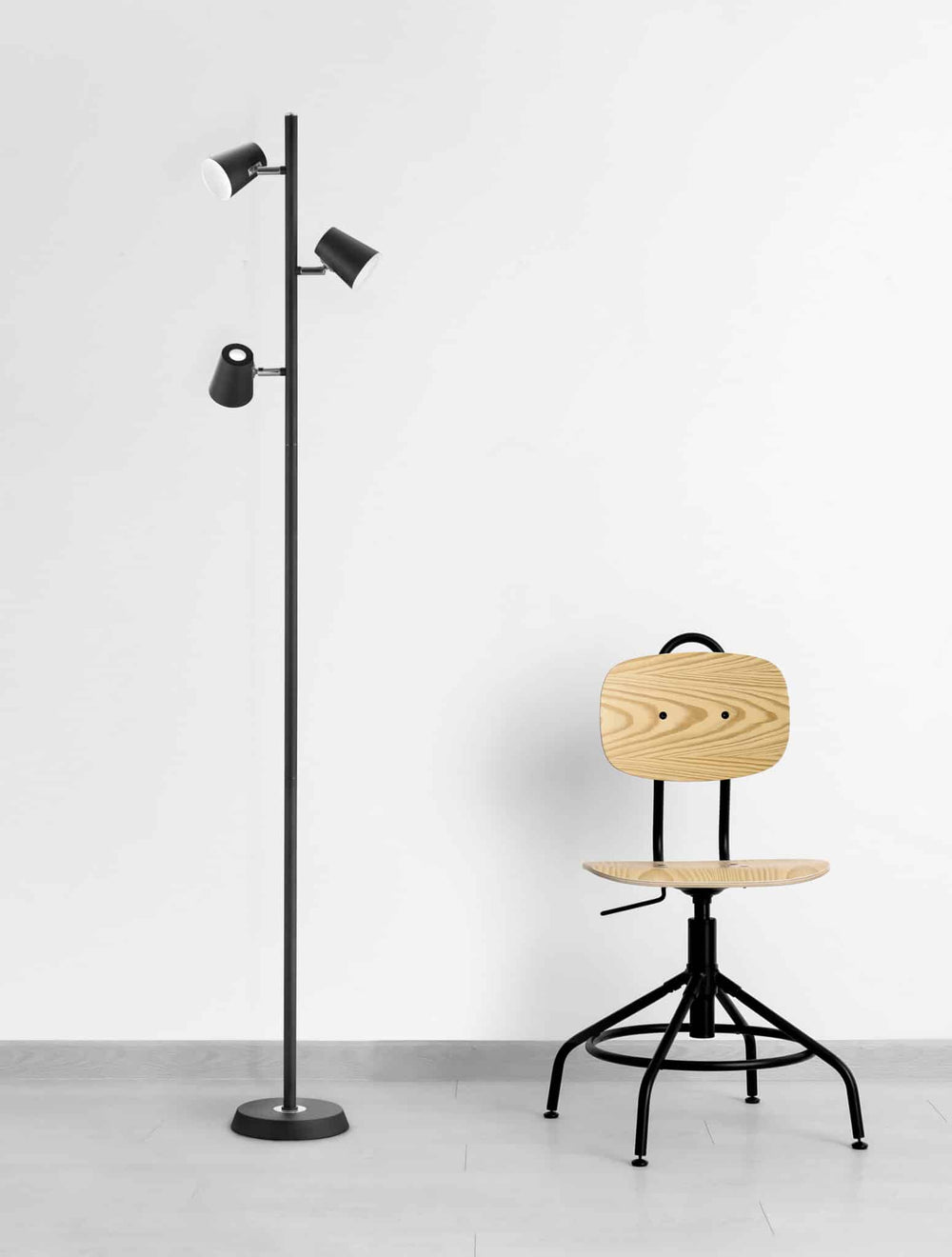 Trio Narcos Black Mat Metal LED Floor Lamp 473190332