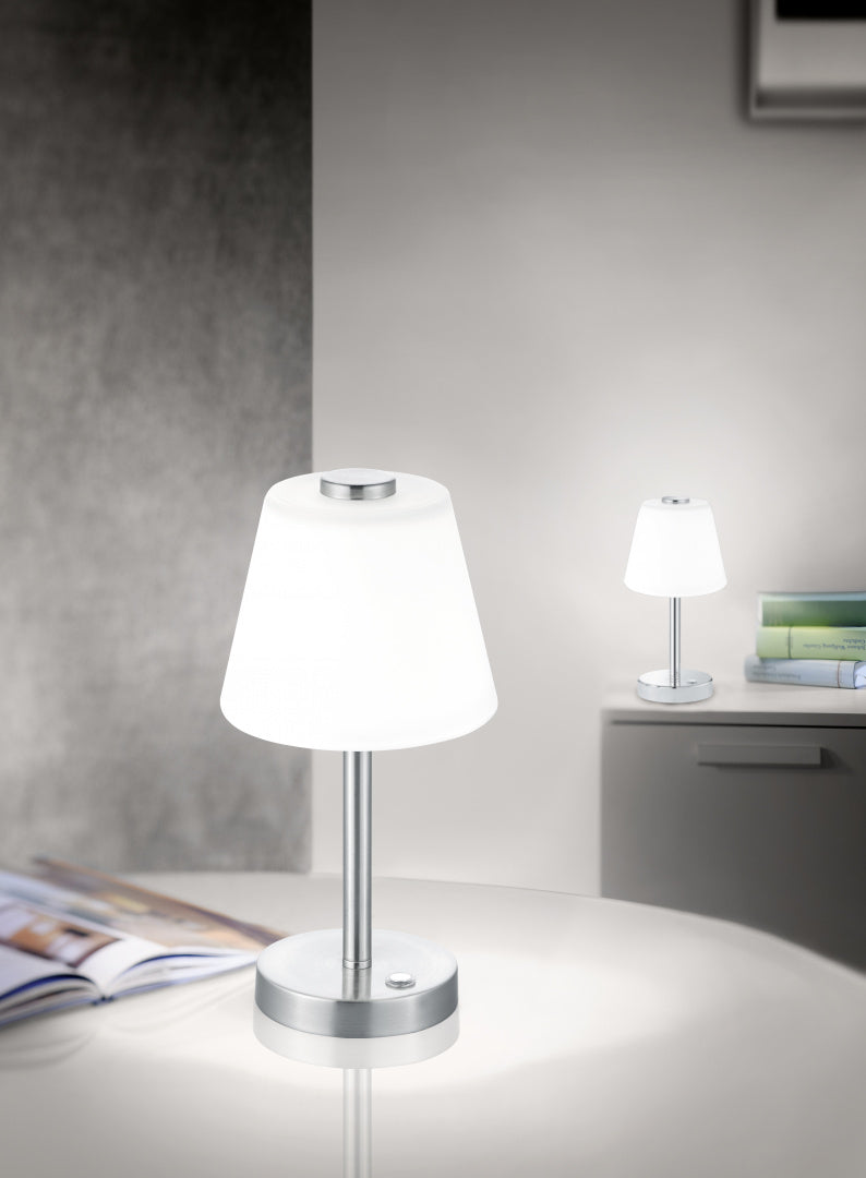 Lámpara de sobremesa Trio Emerald LED níquel mate táctil 3000K 525490107