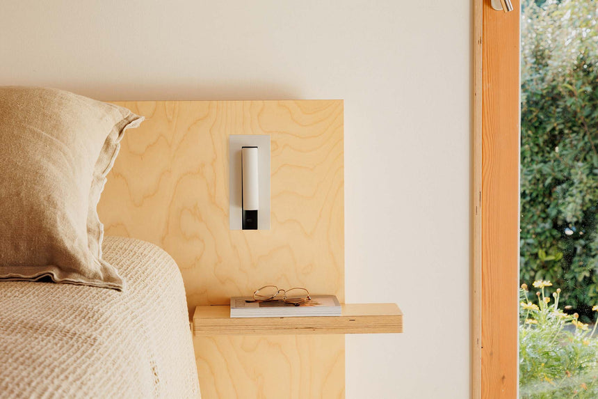 Lámpara de pared aplique Faro Gabo con lector LED blanco mate 2700K 62756