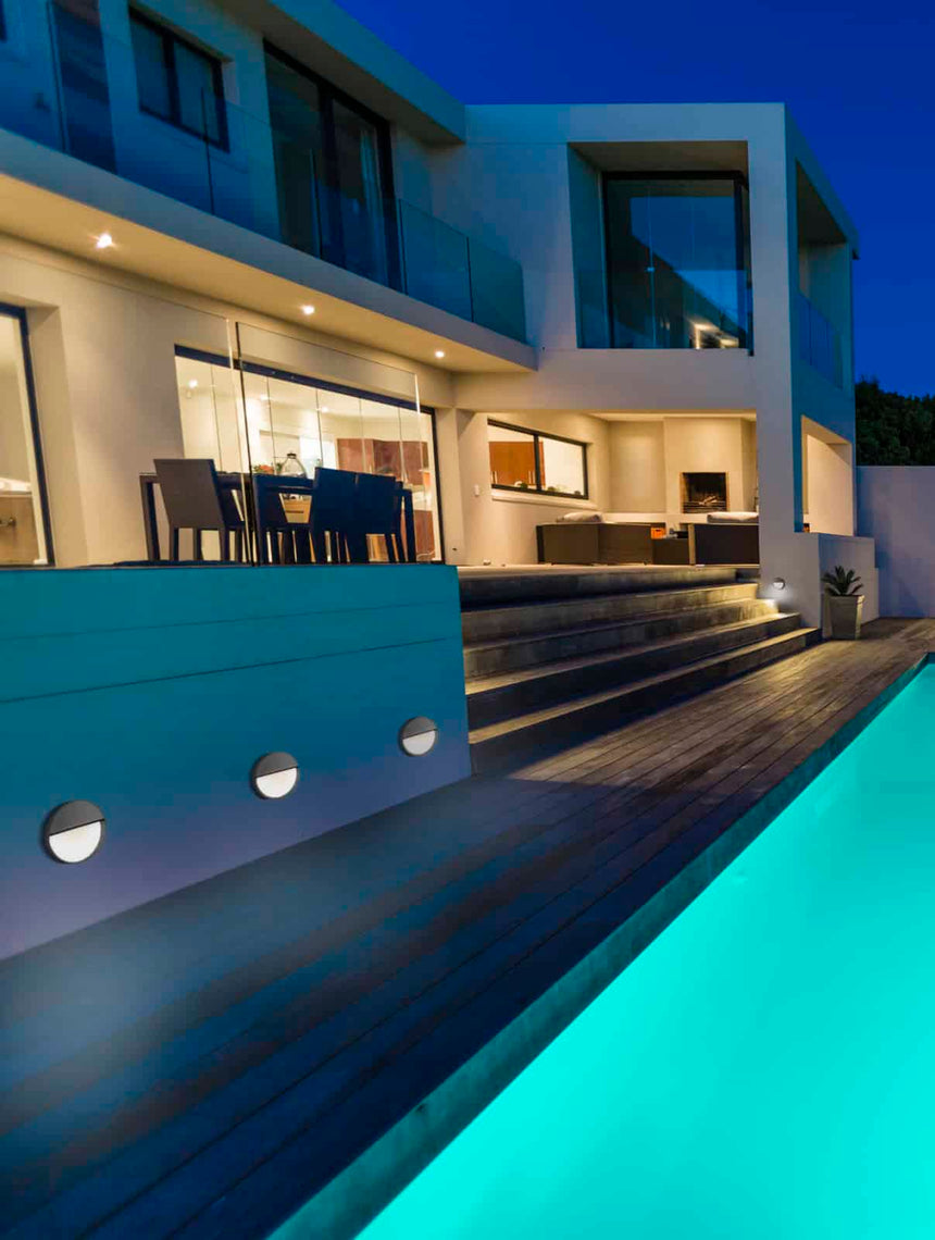 Mantra Baker Señalizador exterior LED IP54 gris oscuro 7013 - en ambiente