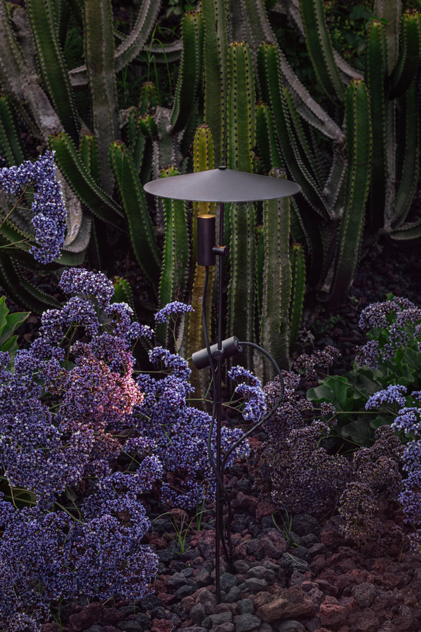 Estaca/Pincho de exterior Faro Clap LED blanco y negro 3000K IP65 38° 24V 6W 75709-233P