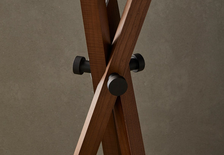 Lámpara de pie Aromas Cot E27 madera de nogal algodón 162 cm P1251
