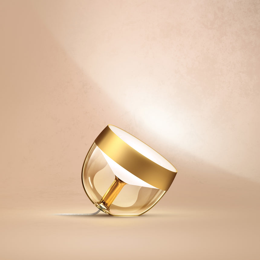 Philips Hue White and Color Ambiance Lámpara de mesa Iris dorado RGBW 8W 871951441073200 570lm - imagen 4