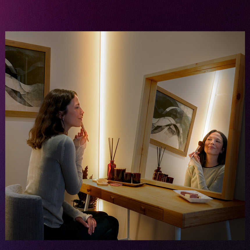 Philips Hue White and Color Ambiance Tira LED omniglow ledstrip blanco RGBW 60W 87211