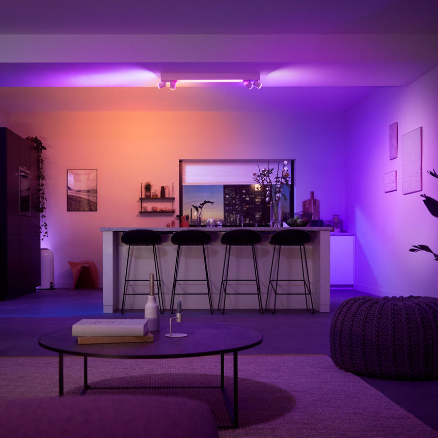 Philips Hue White and Color Ambiance Foco Centris blanco RGBW 40W 4400lm 8720169318618 - imagen 4