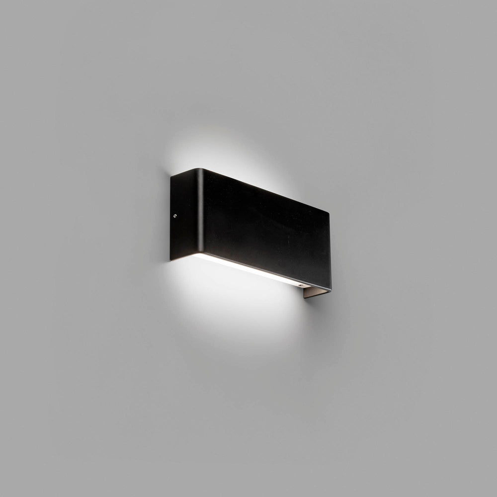 Faro NASH 210 Black wall lamp 8W 62821