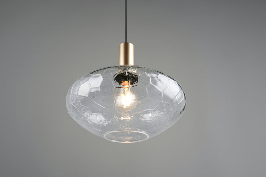 Trio Emelie R38151052 encendida, vidrio transparente texturizado y metal dorado
