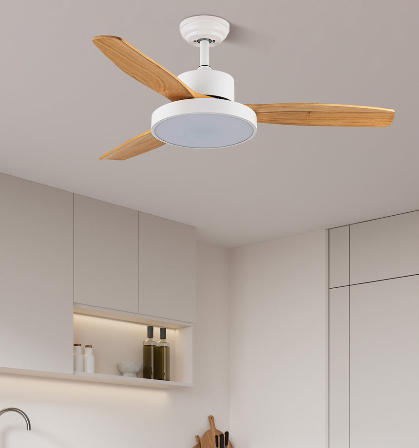Ventilador de techo Fabrilamp Kavala LED blanco haya 3 palas motor DC 3000-6000K Ø112cm 48W — vista 1