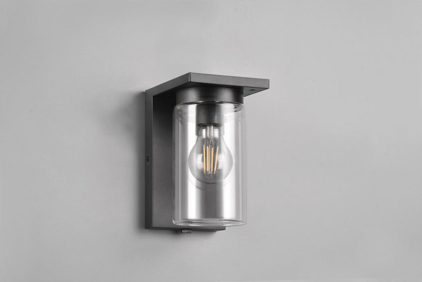 Trio ARDILA Black outdoor wall light with cast aluminum darkness sensor 211660132