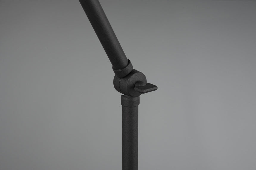 Trio Enzo Black mat metal floor lamp R40781032