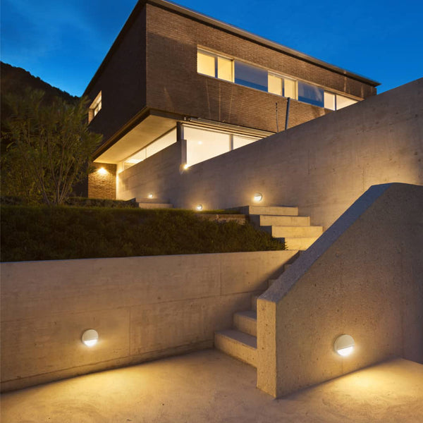 Outdoor wall recessed