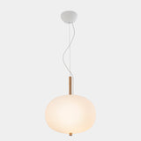LedsC4 Ilargi Lámpara de techo colgante bola LED madera clara y opal Ø395 00-6012-93-F9