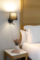 LedsC4 Aplique Clip LED E27 17.4 Blanco Cálido - 2700K Negro 53Lm 05-8540-05-82
