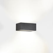 Aplique de exterior LedsC4 Nemesis Led gris urbano CCT regulable IP65 22cm 05-E027-Z5-EH