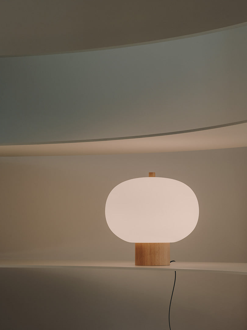 LedsC4 Sobremesa bola Ilargi Ø320 LED Touch regulable madera claro 10-6011-93-F9