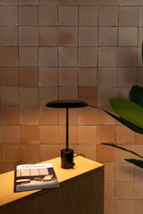 Lámpara de mesa Faro Hoshi LED negro brillo 2700K 28350