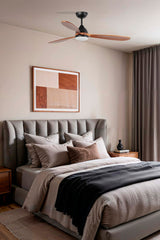 Ventilador de techo con luz Faro Poros motor DC palas de madera LED nogal 2700K Ø132cm 3 palas 33527