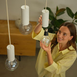 Philips Hue White and Color Ambiance Bombilla globo Lightguide RGBW E27 6,8W 500lm 41915500 - imagen 7