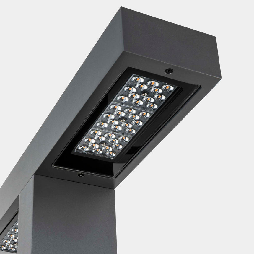 LedsC4 Farola IP66 Ele 2 Heads LED 49 2700K Dali-2 Gris Urbano 5458Lm 55-E106-Z5-CK