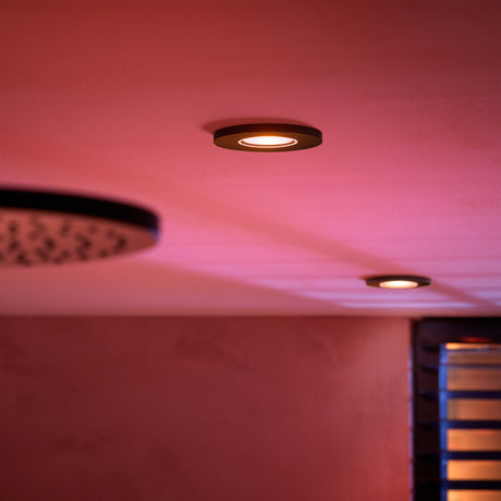 Philips Hue White and Color Ambiance RGBW Empotrable Xamento negro RGBW 6W IP44 (3 uds) 8719514452190 - imagen 4