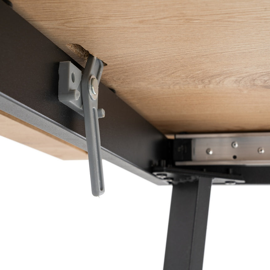 Mesa de comedor extensible de metal y madera en tono natural 170x90x75 cm