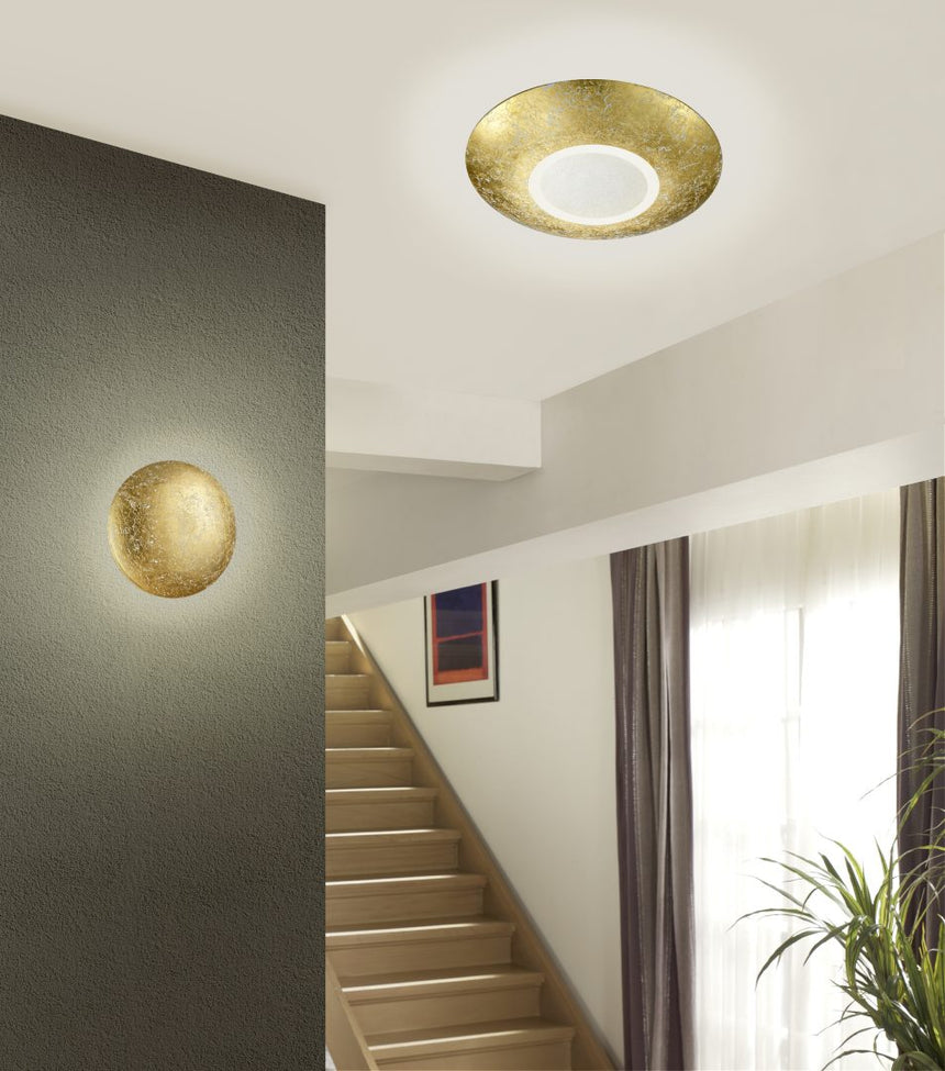 Plafón de techo Trio Chiros LED gold-colored 3000K regulable Ø32cm 624110279