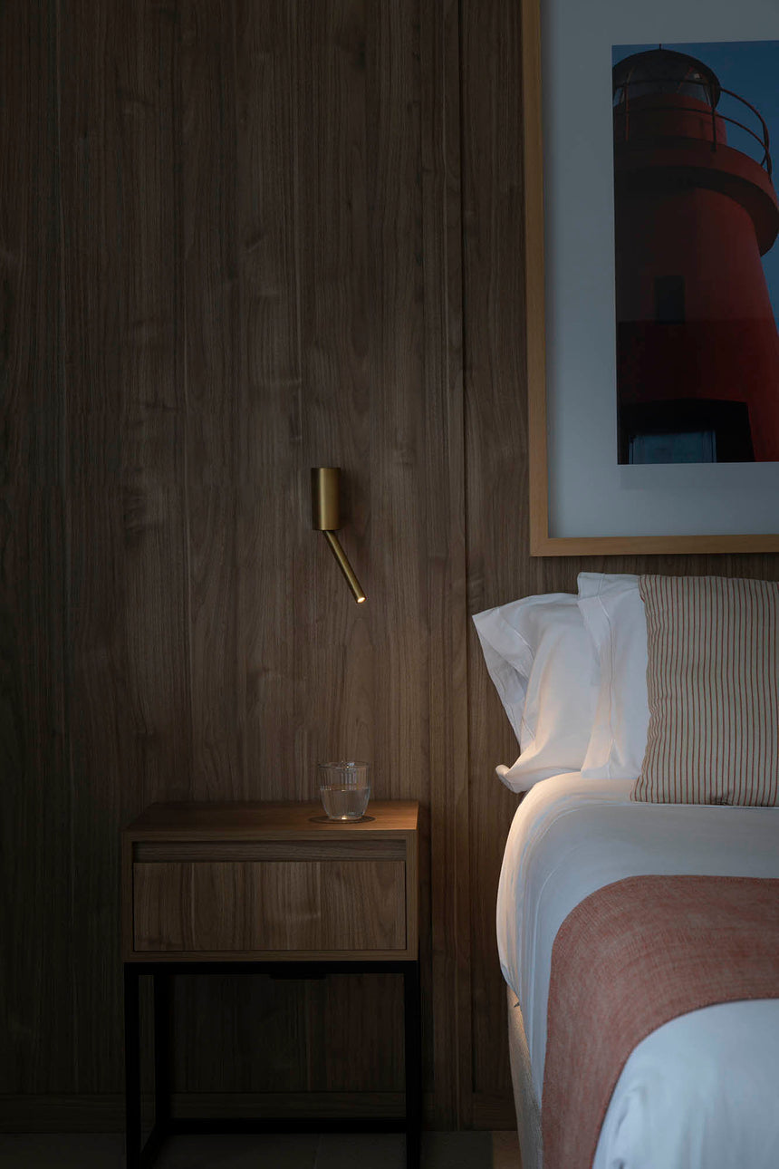 Lámpara de pared aplique Faro Dante con lector LED oro satinado 2700K 62732