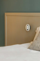 Lámpara de pared aplique Faro Timit con lector LED blanco mate 2700K 62762