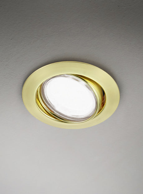 Plafón de techo Trio Jura LED latón mate 3000K Ø8,3cm 650100108