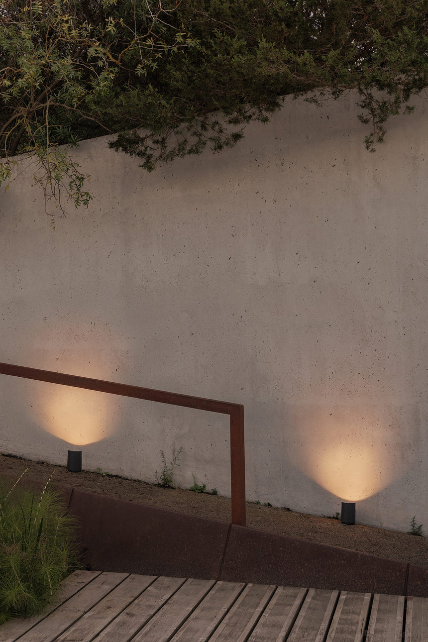 Proyector de exterior Faro Noboru 18cm GU10 LED gris oscuro IP67 slim 70837