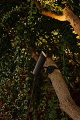 Proyector de exterior Faro Clap LED negro 3000K IP65 38° 24V 6W fijación árbol 63cm 75703-233DR