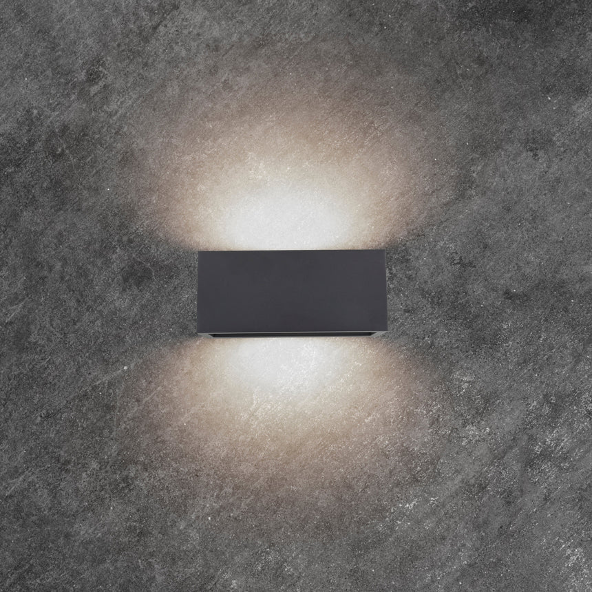 Mantra Utah APLIQUE EXTERIOR GRIS OSCURO  IP65 - 1L*E27 gris oscuro 8352