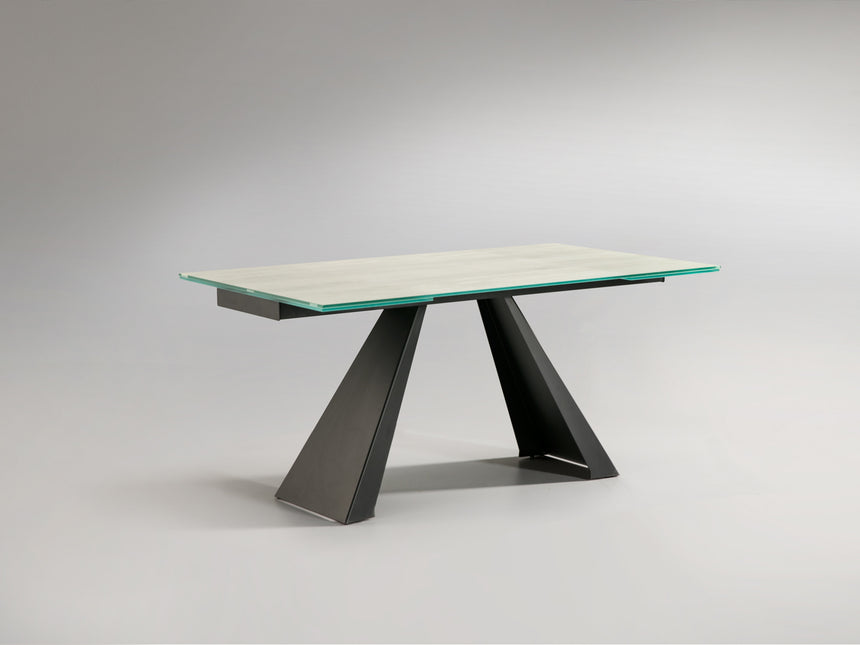 Mesa de comedor Schuller Alai negro y blanco extensible - ambiente