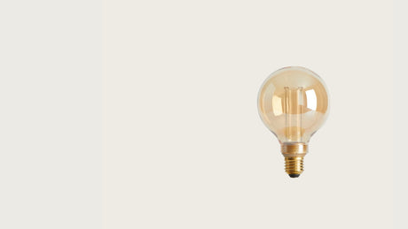 Bombilla LED E27 3,8W 2700K Aromas B051