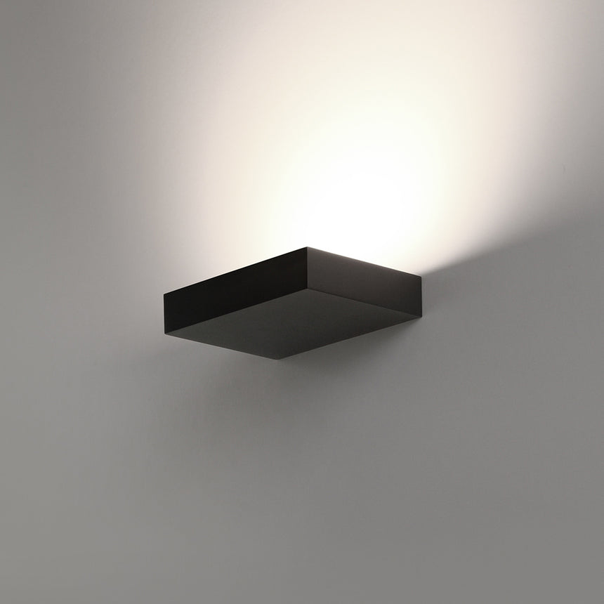 ACB Brick Wall Lamp 16/3972-20 Textured Black, LED 20W 2200lm, CRI90, integrated LED, Kelvin 2700K-3000K Slide Switch, Microprismatic Diffuser A3972070N