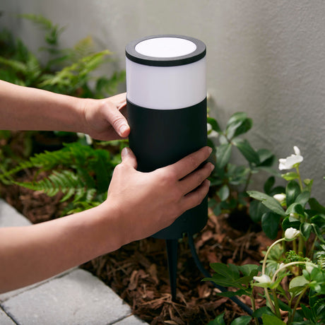 Philips Hue White and Color Ambiance Sobremesa Calla negro RGBW 8W IP65 1742093P7 590lm - imagen 7